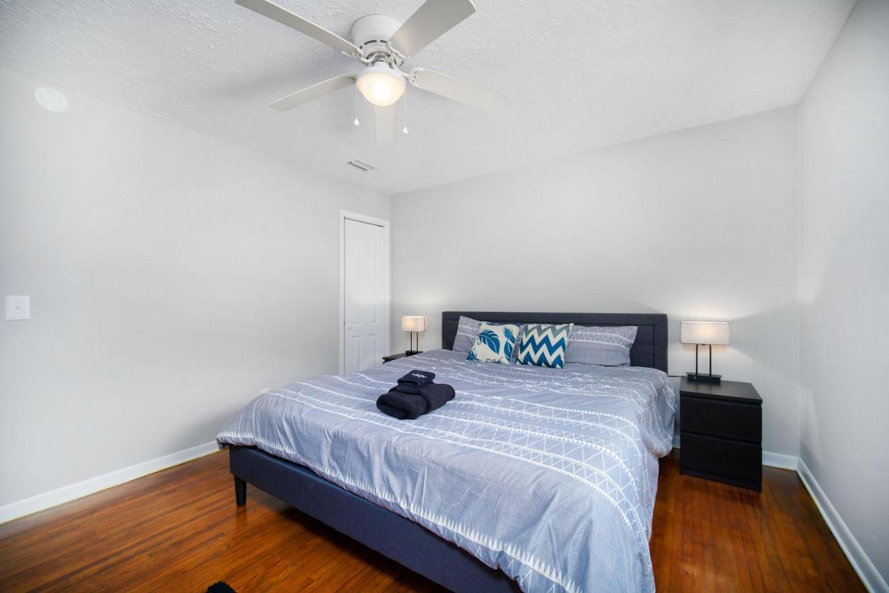 King Bedroom 2Bed1Bath Sleeps 4 Close To Town Center Downtown Beach Mayo Clinic جاكسونفيل المظهر الخارجي الصورة