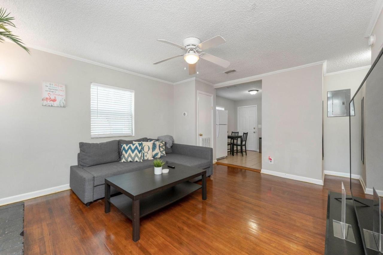 King Bedroom 2Bed1Bath Sleeps 4 Close To Town Center Downtown Beach Mayo Clinic جاكسونفيل المظهر الخارجي الصورة
